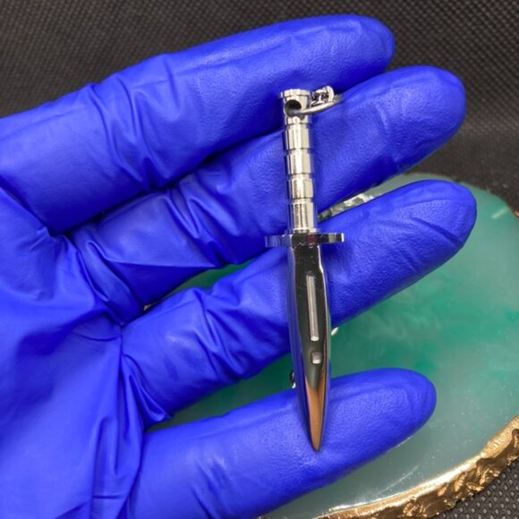 Stainless Steel Dagger Pendant Chain - Picture 5 of 7